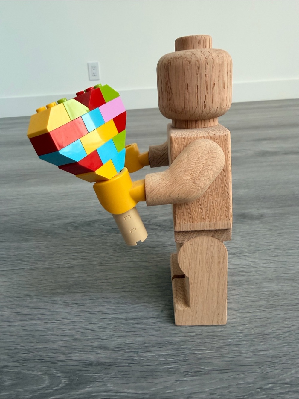 LEGO wooden figure - 5x bigger than regular mini figure - Picture 9 of 10